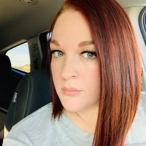 Meet your Posher, Caitlin